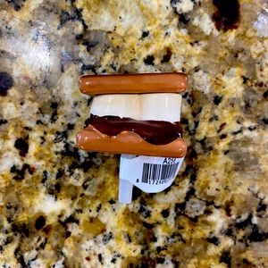 Nora Fleming s’more